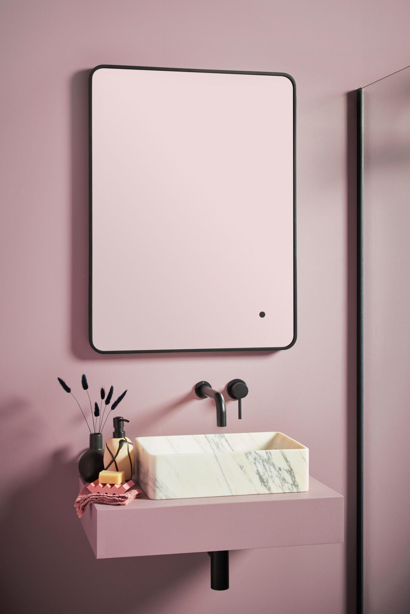 ALFIE SOFT EDGE LED MIRROR BLACK 500×700